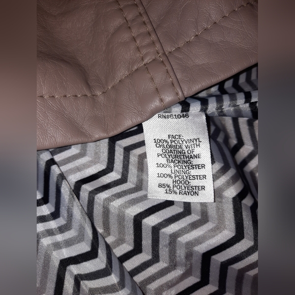 Vanity women’s taupe Faux Leather Jacket size large excellent used condition - Picture 6 of 10